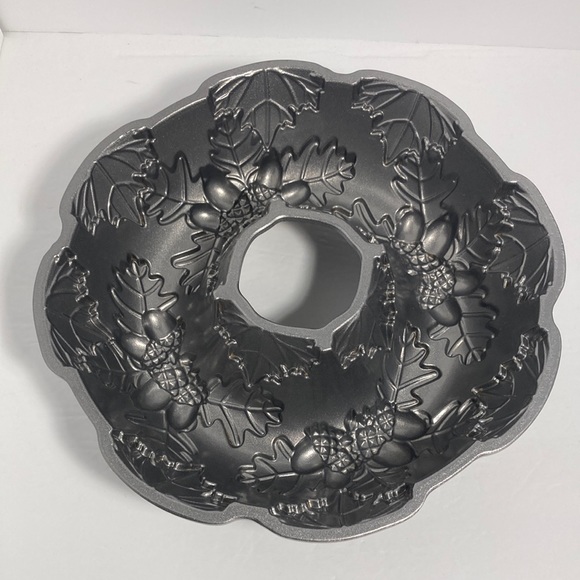 Nordic Ware Kitchen Nordic Ware Fall Harvest Bundt Baking Pan Cups